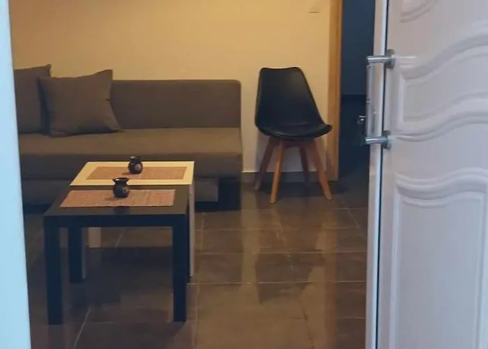 Tsampikas House فاليراكي